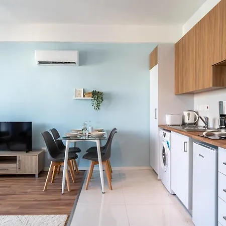 Livia In Ларнака